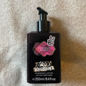VS Tease Heartbreaker Lotion